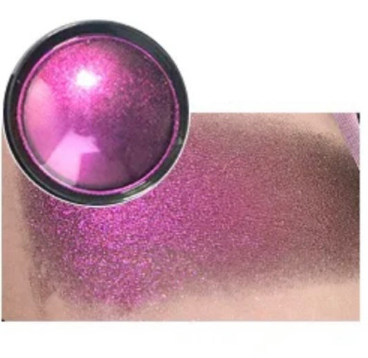 Fantasy Duochrome Eyeshadow Compact